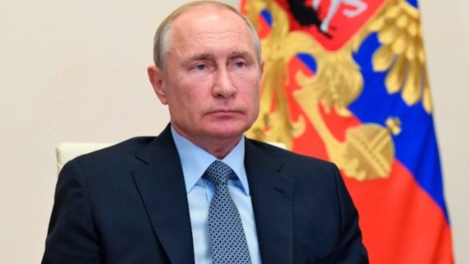 Putin deja abierta posibilidad de postularse de nuevo al cargo de presidente