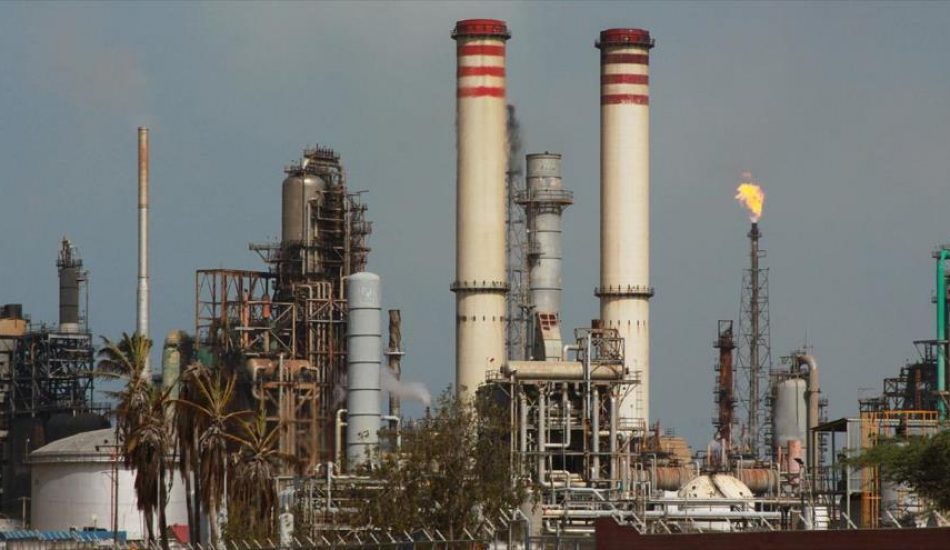 Venezuela reinicia producción de gasolina gracias a la ayuda de Irán