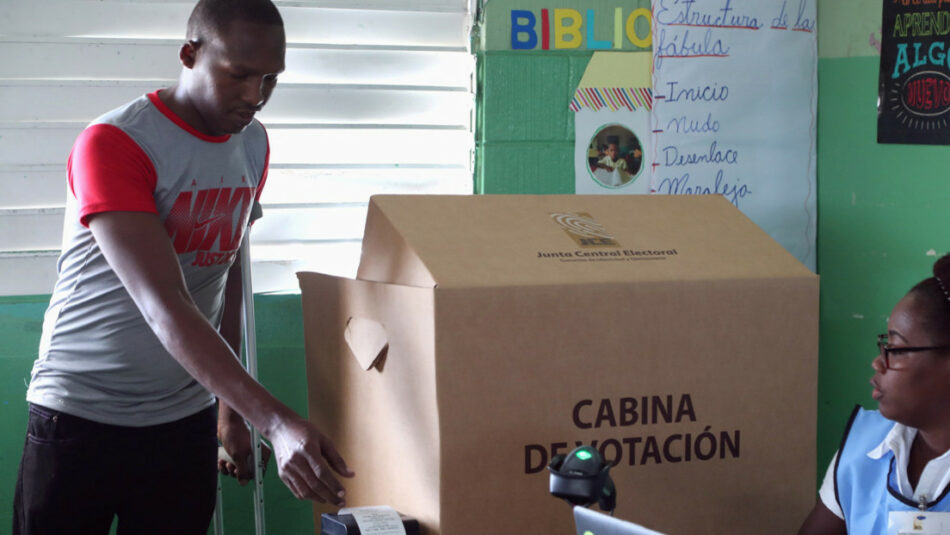 La República Dominicana elige presidente y congresistas en plena pandemia de covid-19