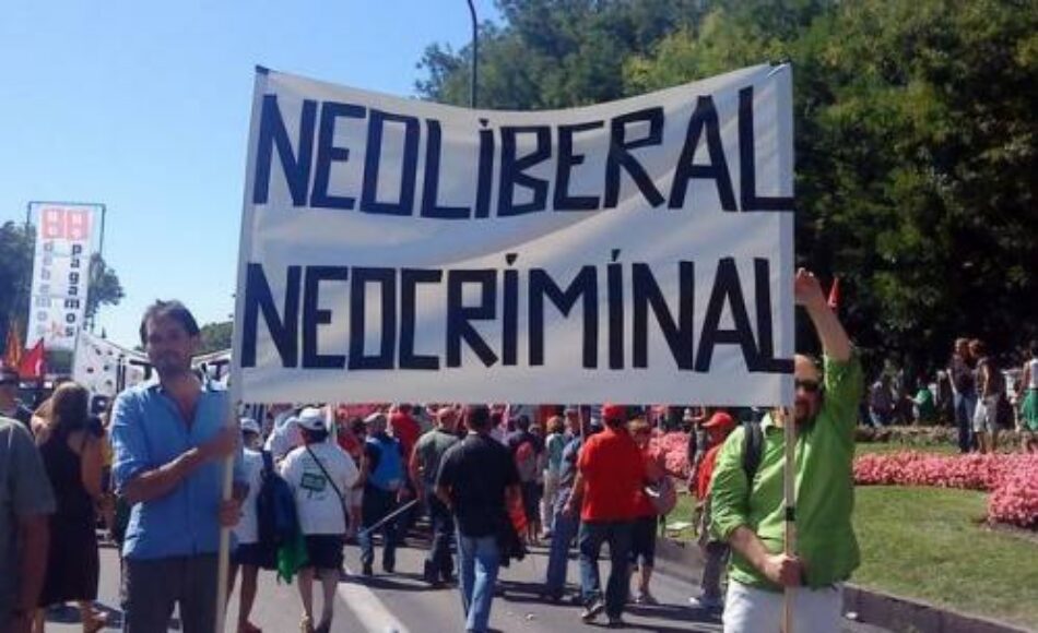 El neoliberalismo es incompatible con la democracia