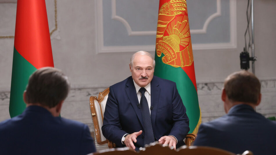 Lukashenko comenta la detención de Kolésnikova, revela cómo percibe las protestas masivas y qué piensa sobre los que votaron en su contra