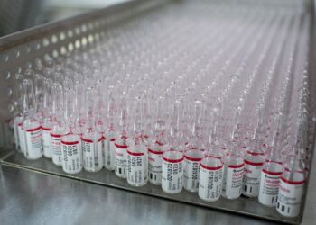 Hasta 100 millones de dosis de la vacuna rusa contra el coronavirus Sputnik V serán suministradas a Latinoamérica