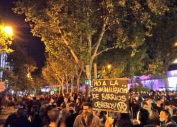 Multitudinaria marcha en Vallecas contra el maltrato institucional a los barrios obreros y la violencia policial
