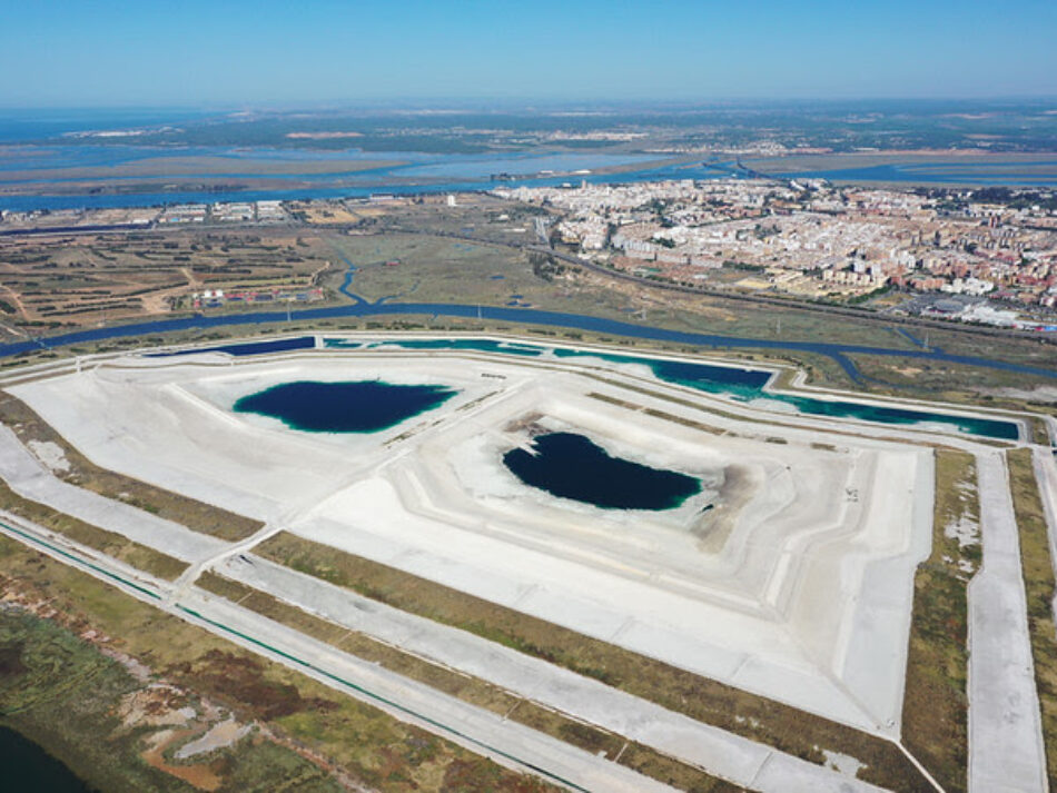 Indignación ante la aprobación de la Declaración de Impacto Ambiental de Fertiberia, responsable del mayor caso de contaminación industrial de Europa