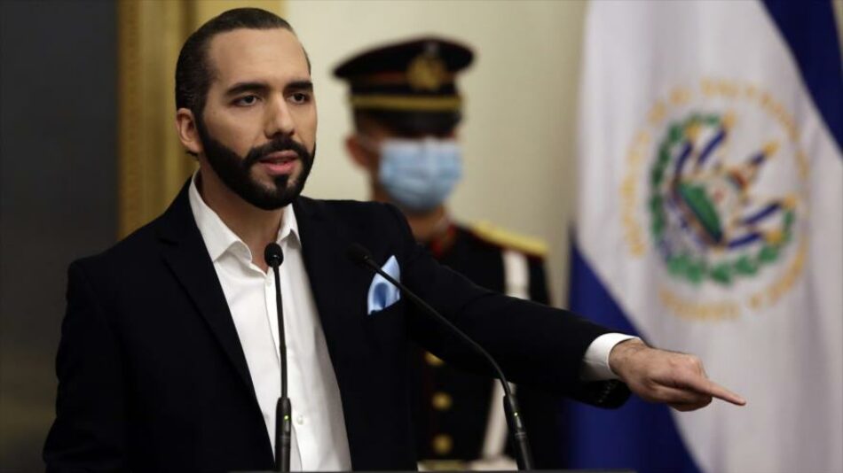 Nayib Bukele acusa a Manuel Merino de «golpista» y no reconoce su gobierno en Perú