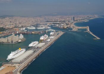 CGT convoca huelga de amarradores en el puerto de Barcelona