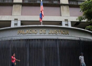 Tribunal venezolano condena a prisión a exdirectivos de Citgo
