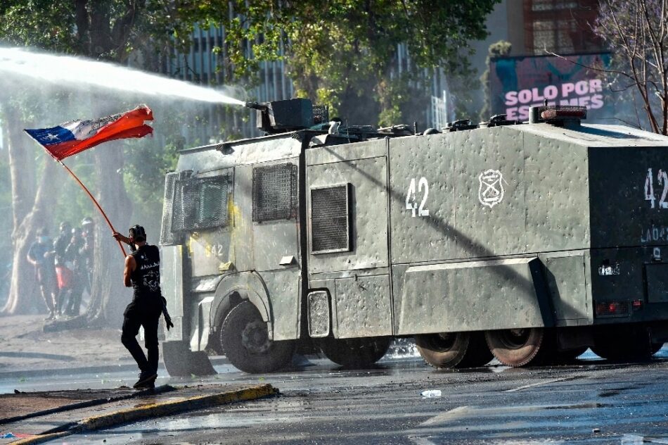 Al menos 30 detenidos en las protestas contra Piñera en Santiago de Chile