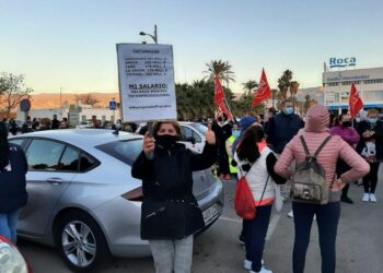 La intimidación y violencia contra la huelga del manipulado hortofrutícula en Almería se traslada a las ruedas de prensa