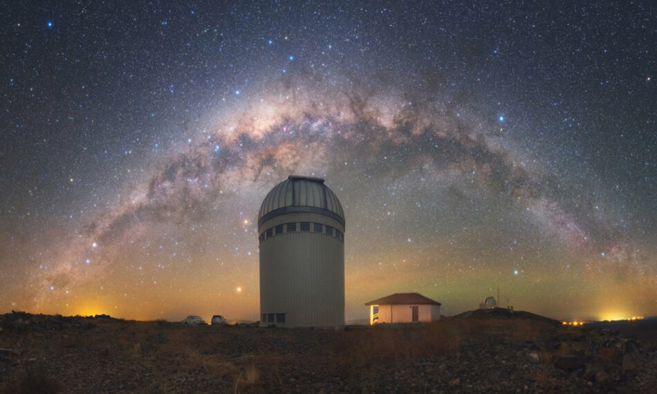 Un estudio revela que la Tierra se encuentra más cerca del centro de la galaxia de lo que se creía