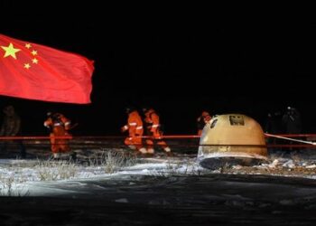 Sonda china Chang’e 5 regresa con éxito a la Tierra