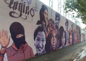 Decenas de asociaciones, vecinos y vecinas de Ciudad Lineal se organizan en defensa del mural de mujeres de La Concepción