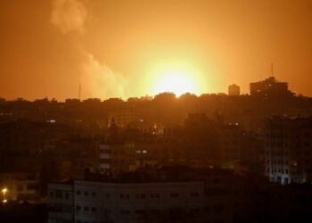 Cazas israelíes bombardean el sur de la Franja de Gaza