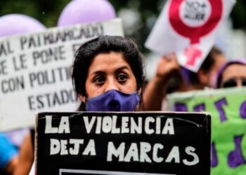 Argentinas se manifiestan en contra de la violencia machista