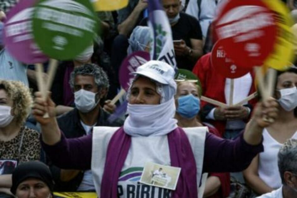 “Las políticas del gobierno turco contra las mujeres son crímenes de guerra”