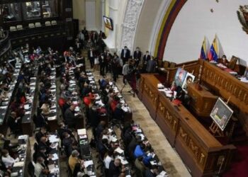 Parlamento venezolano rechaza injerencia de Bruselas