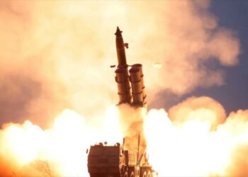 Corea del Norte lanza al menos dos misiles balísticos