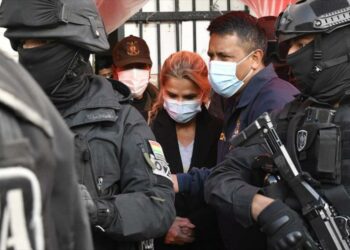 Los tribunales bolivianos dictaminan prisión preventiva para Jeanine Añez por riesgo de fuga