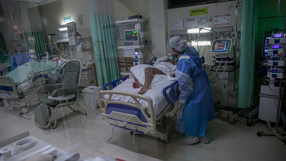 Con los hospitales colapsados y nuevo récord de muertes, gobernadores en Brasil reclaman un pacto