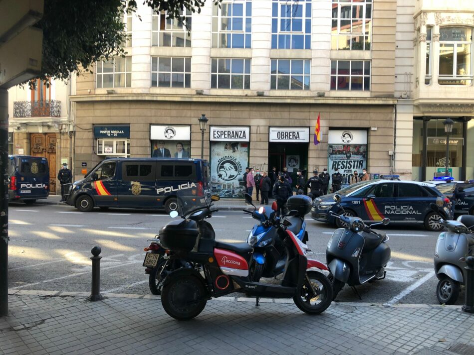 Desalojan el local desde donde «Esperanza Obrera» repartía alimentos en el centro de València