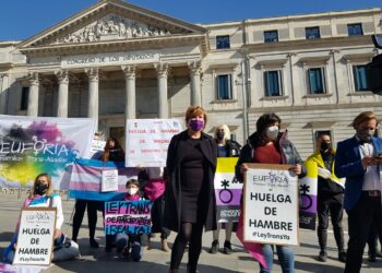 Ante el bloqueo del PSOE a la Ley Trans, más de setenta activistas trans inician hoy una huelga de hambre indefinida