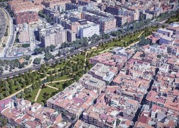 Las asociaciones vecinales de la zona celebran el acuerdo del pleno municipal para el derribo del scalextric de Puente de Vallecas