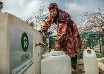 Los países ricos vacunan a una persona cada segundo, mientras la mayoría de las naciones más pobres aún no han administrado ni una sola dosis