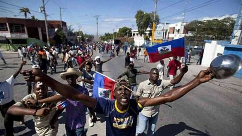 Convocan a protestas en Haití en defensa de la Constitución