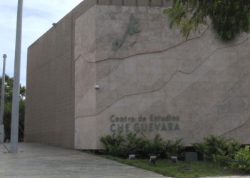 Centro dedicado al Che en Cuba rescata sus obras inéditas