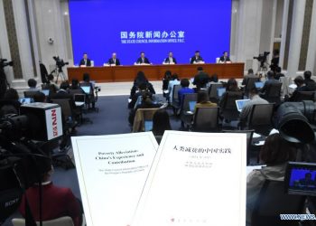 China publica libro blanco sobre mitigación de la pobreza