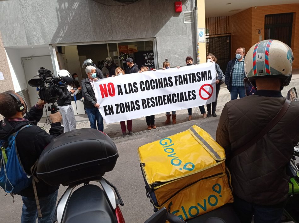 El Ayuntamiento de Madrid se desentiende del impacto en el entorno de las cocinas fantasma de la calle Alejandro Ferrant (Arganzuela)