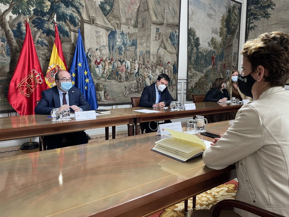 Iceta se compromete a consensuar antes del verano con CCAA, EELL y sindicatos las medidas para reducir la temporalidad en las administraciones públicas