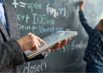 FASE CGT ofrece a la comunidad educativa andaluza la Plataforma Educación Digital Pública y apoya la iniciativa SOPRI (por el derecho a la Soberanía Digital y la Privacidad)