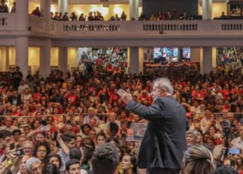 Lula convoca a la esperanza