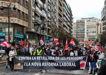 CGT torna a convocar per la derogació de les reformes laborals