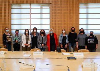 Colectivos de trabajadoras sexuales se reúnen con la alcaldesa de Barcelona, Ada Colau, ante el peligro de encarcelamiento que les puede suponer el Anteproyecto de Ley sobre Libertad Sexual