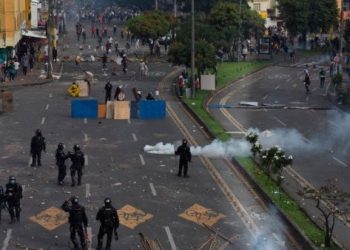 Represión policial de protestas sociales en Colombia deja 27 asesinados