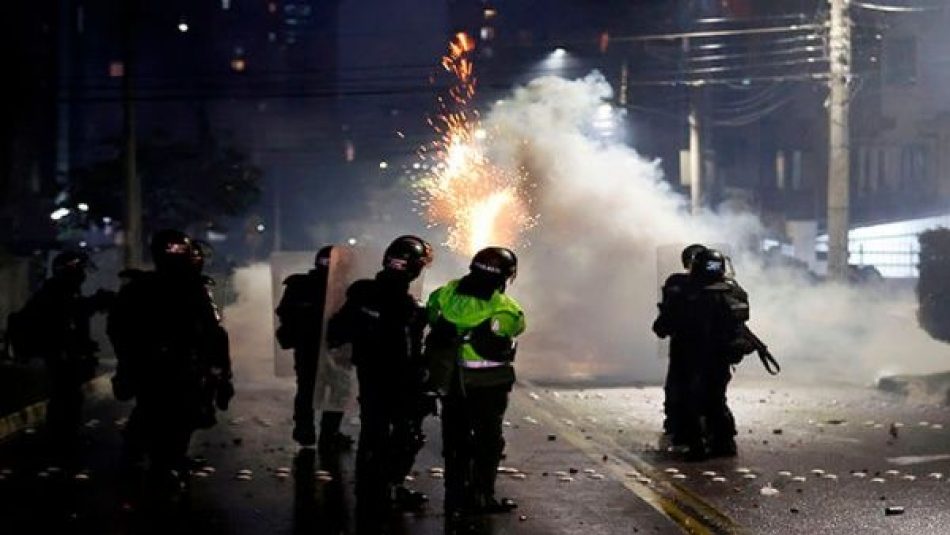 Noche de represión deja varios muertos y heridos en Pereira, Colombia