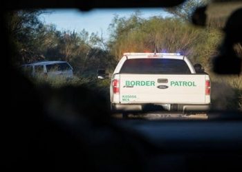 EE.UU. marca récord de arrestos de migrantes en la frontera