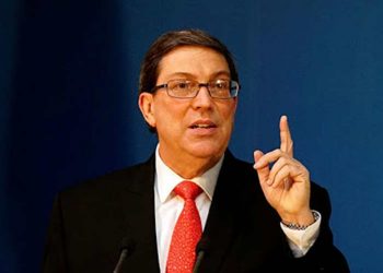 Denuncia Cuba obstáculos del bloqueo para producción de vacunas