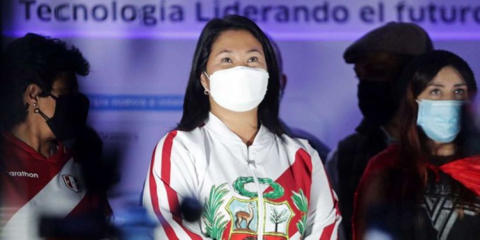 Izquierda Unida denuncia el “escaso respeto a la democracia por parte de la extrema derecha caciquil peruana” de Keiko Fujimori al cuestionar la “clara victoria” de Pedro Castillo