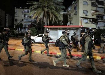 El ejército israelí mata a dos jóvenes palestinos en Cisjordania