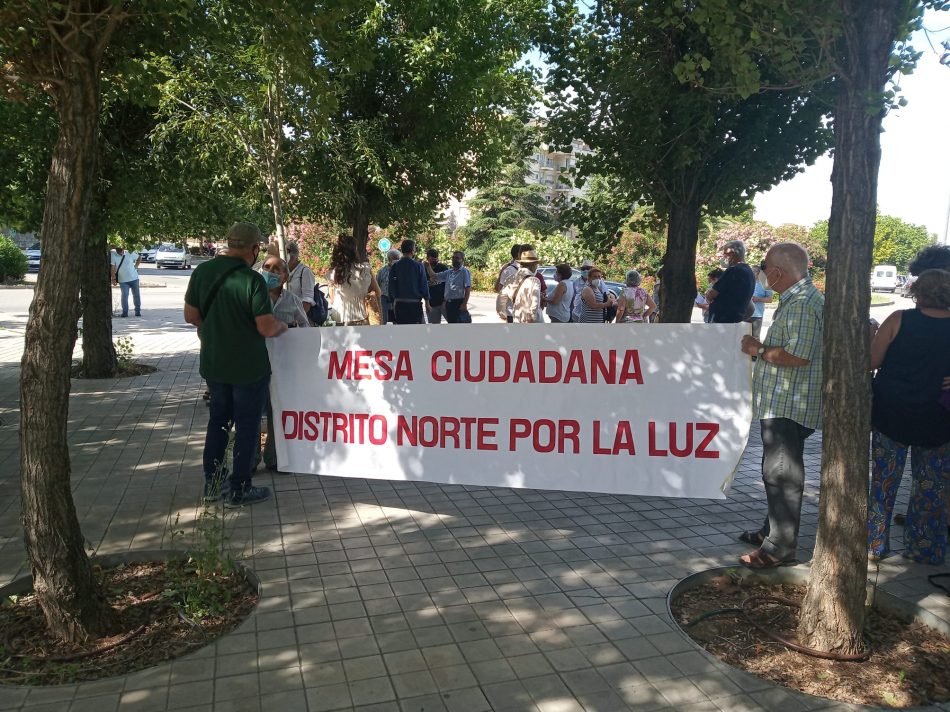 Víctimas de los cortes de luz de Endesa exigen la intervención inmediata de las administraciones