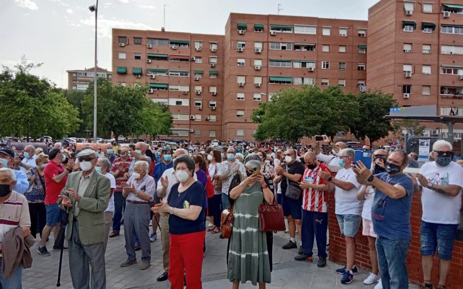 Los colectivos vecinales de Madrid convocan esta semana once nuevos actos de protesta contra el cierre estival de centros de salud