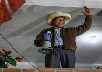 Pedro Castillo lidera presidenciales en Perú con más del 99% de actas procesadas