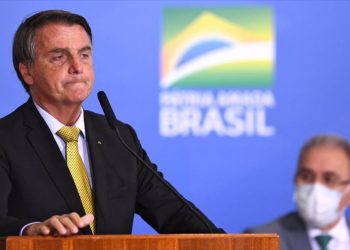 Bolsonaro enfrenta una “superpetición” de impeachment