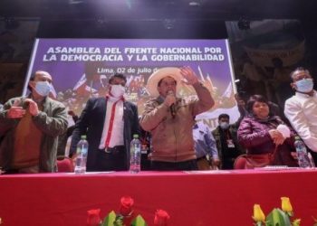 Convocan paro en Perú para exigir proclamación de Castillo