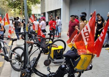 Éxito de la primera jornada de huelga en supermercados de Glovo, con un seguimiento total