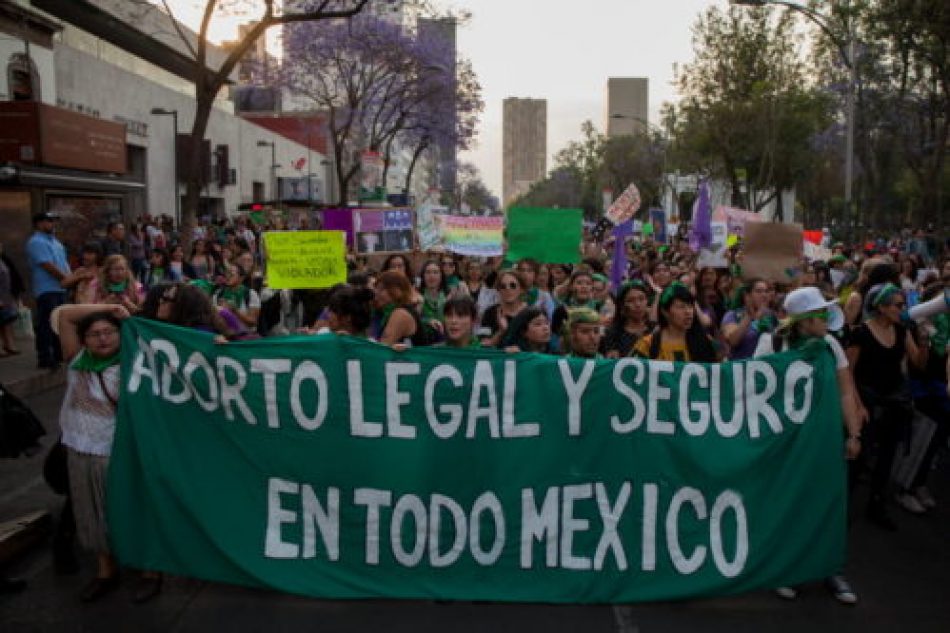 Se comprometen diputadas del Estado de México con organizaciones a buscar despenalización del aborto