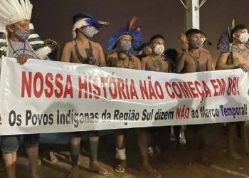 Indígenas montan campamento de protesta en Brasilia